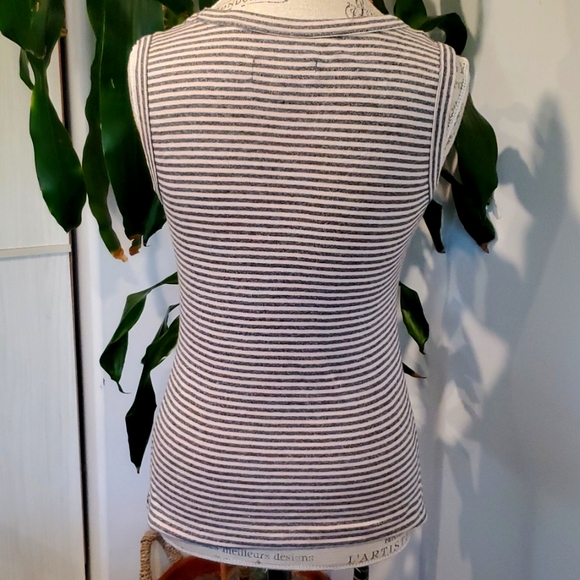 Philosophy tank shirt - Picture 5 of 6